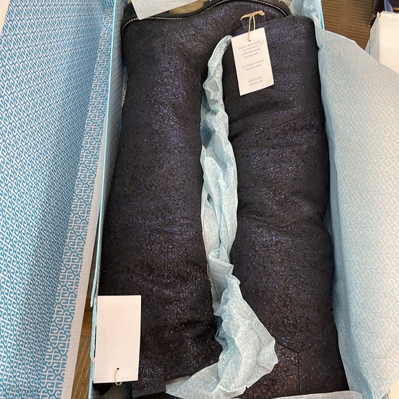 Elena Distressed indigo Shearling lined tall boot - Picture 2 of 7